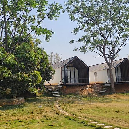Aura Farms - Private Pool Cottages Rāmanagaram Exterior photo