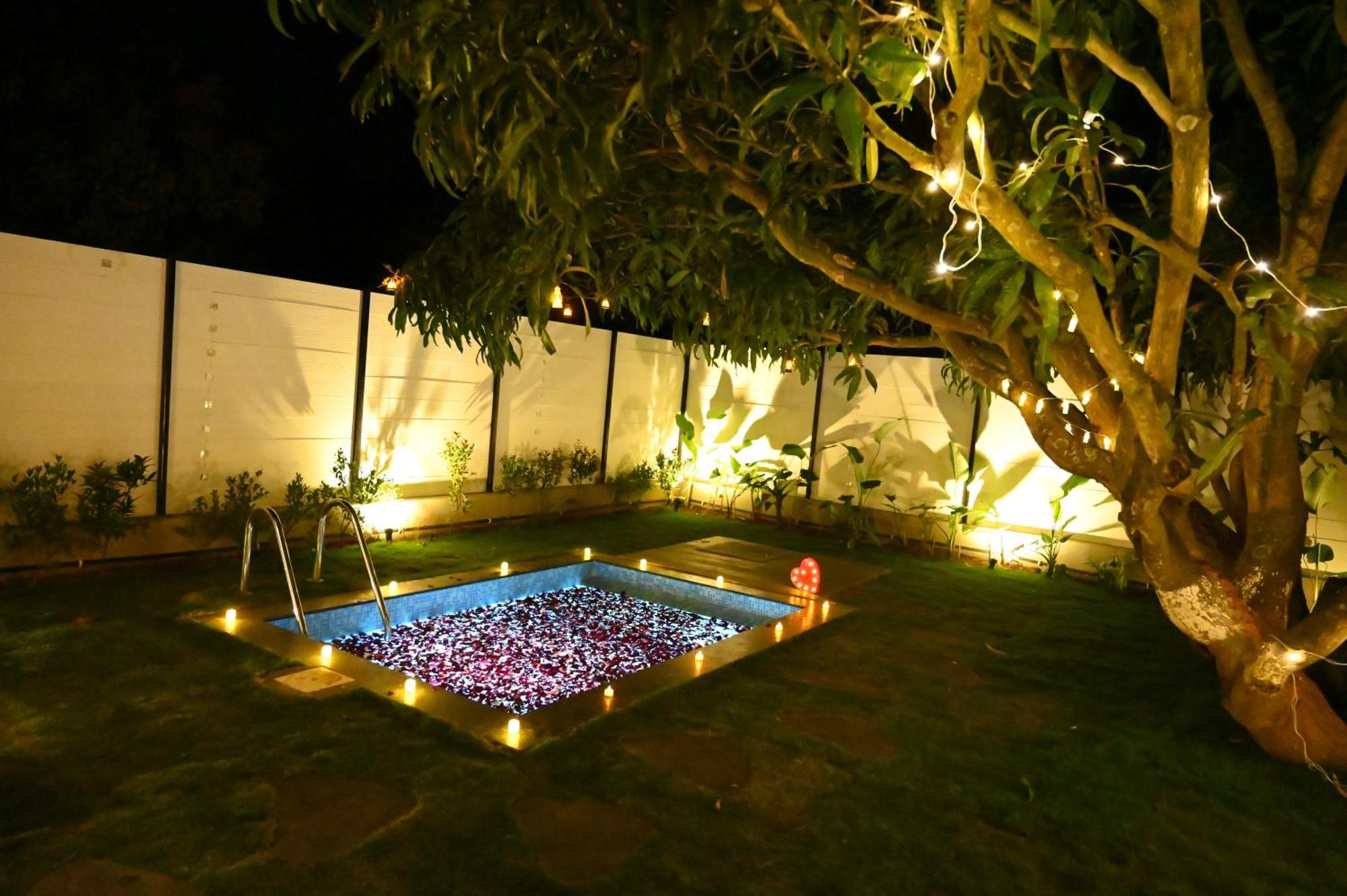 Aura Farms - Private Pool Cottages Rāmanagaram Exterior photo