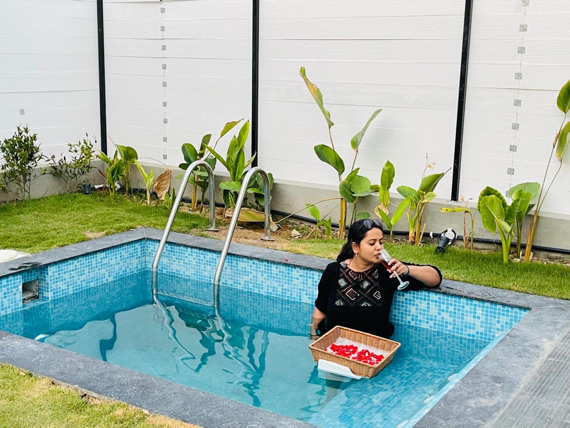 Aura Farms - Private Pool Cottages Rāmanagaram Exterior photo